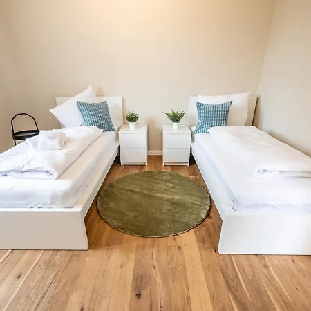 003 - Monument - 1 Bedroom - 2 Beds - Large Living Dining * Brunsbuettel