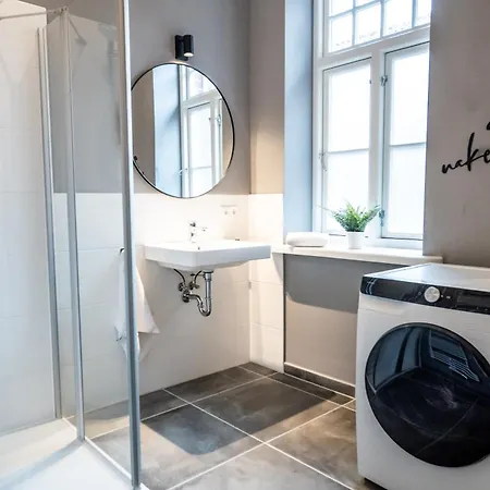 003 - Monument - 1 Bedroom - 2 Beds - Large Living Dining Brunsbuettel