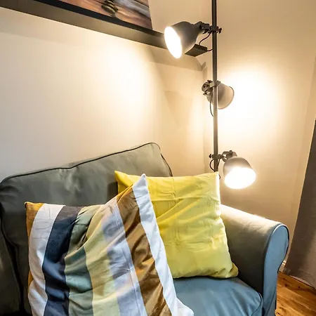 003 - Monument - 1 Bedroom - 2 Beds - Large Living Dining