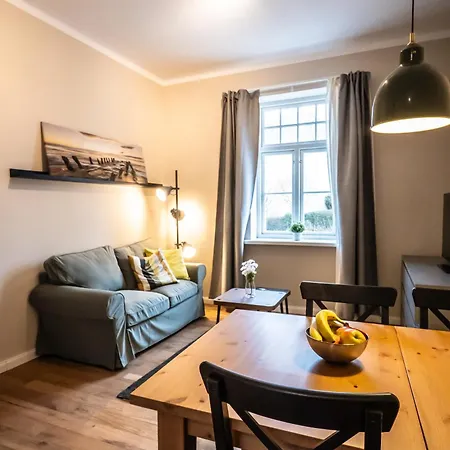 003 - Monument - 1 Bedroom - 2 Beds - Large Living Dining * Brunsbuettel